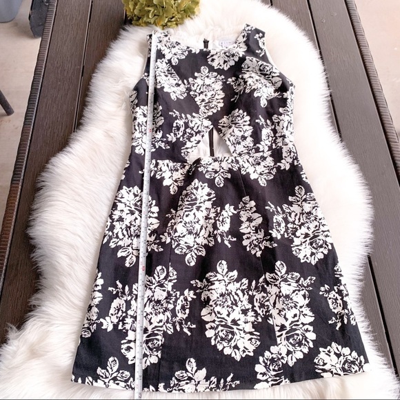 Kling Mini Dress floral print white and black Size 2 - Picture 6 of 15
